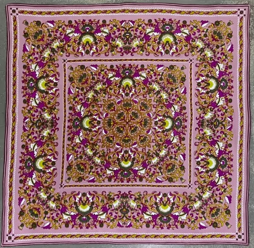 Sacchi Tagore pink Bandana