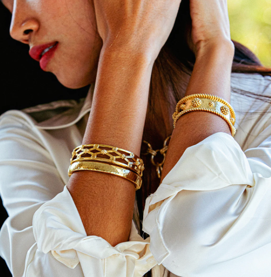 Capucine De Wulf Berry Classic Gold Cuff